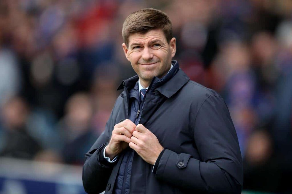 Gerrard sẽ phải làm gì trên cương vị HLV trưởng Aston Villa?